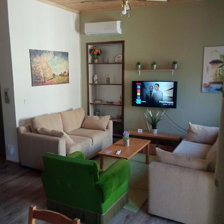 Gs Home Gythio Luaran gambar