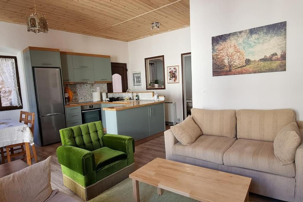Gs Home Gythio Luaran gambar