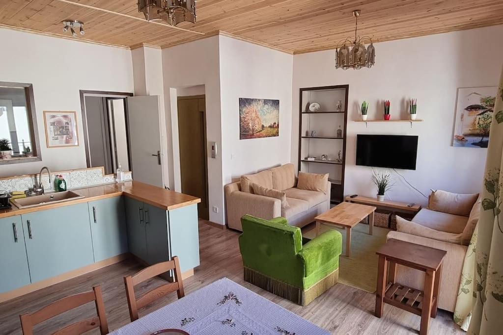 Gs Home Gythio Luaran gambar